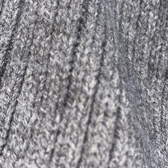 H&M Cardigan 🤍 - Picture 3 of 4